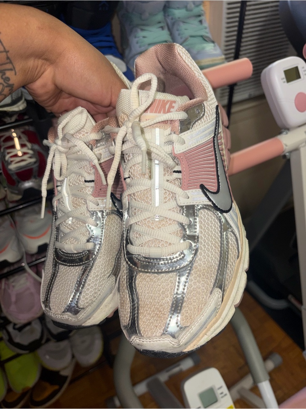 Nike Vomero sneakers 10.5 women’s